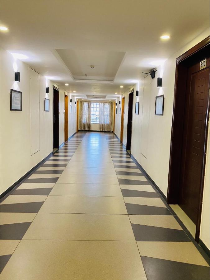 Apricot Hotel , Ahmedabad Esterno foto