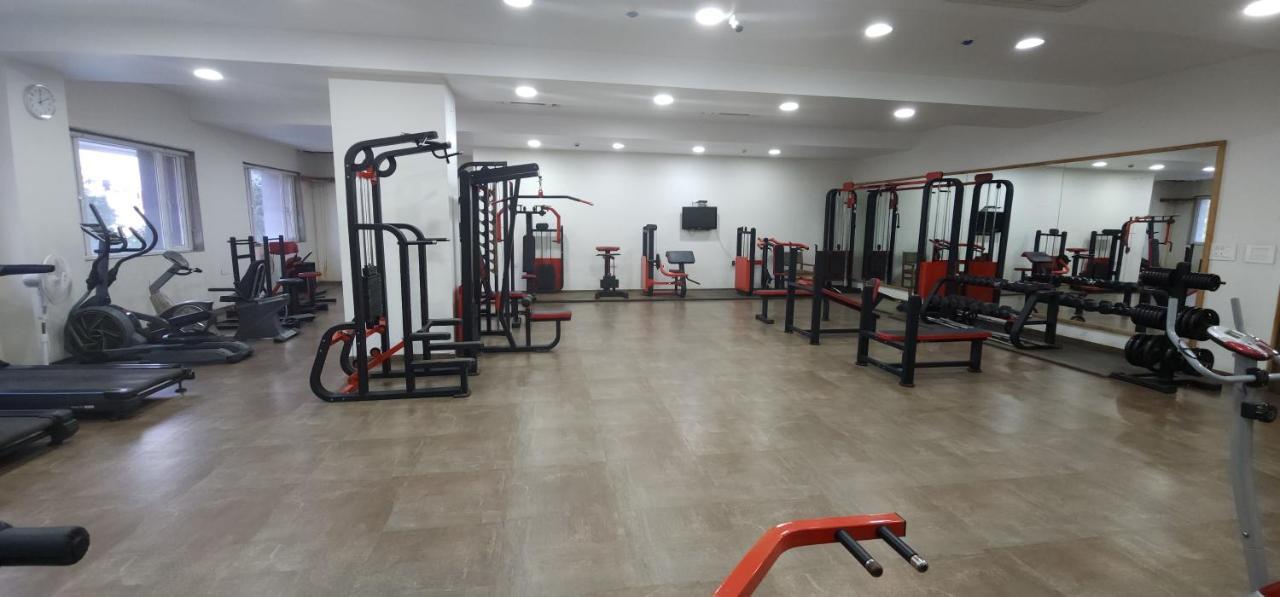 Apricot Hotel , Ahmedabad Esterno foto