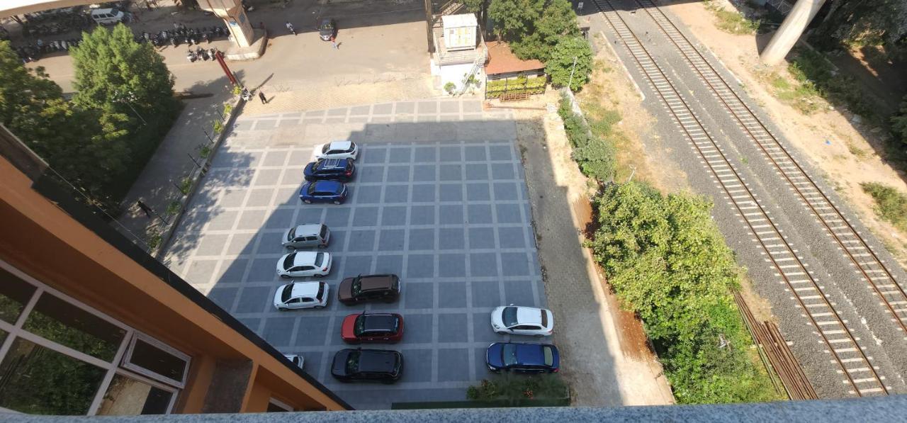 Apricot Hotel , Ahmedabad Esterno foto