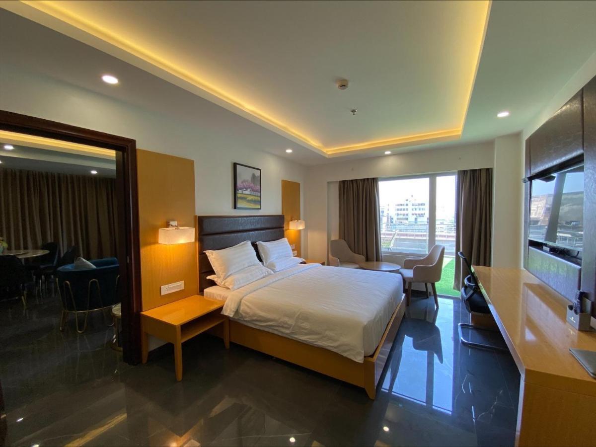 Apricot Hotel , Ahmedabad Esterno foto