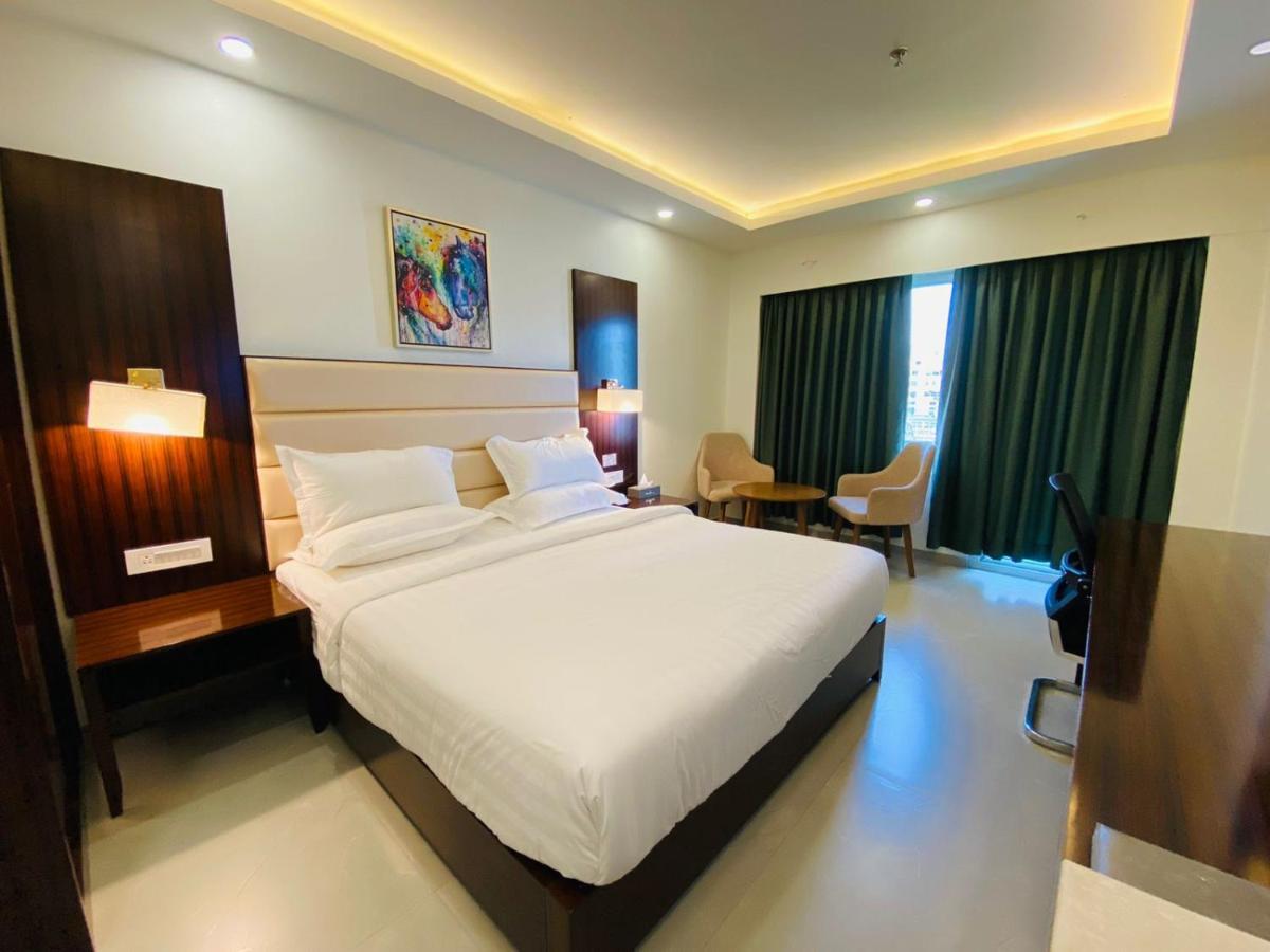 Apricot Hotel , Ahmedabad Esterno foto